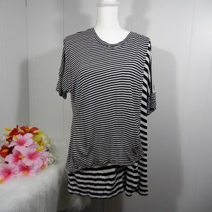 BCBGMAXAZRI layered dolman sleeve shirt size large